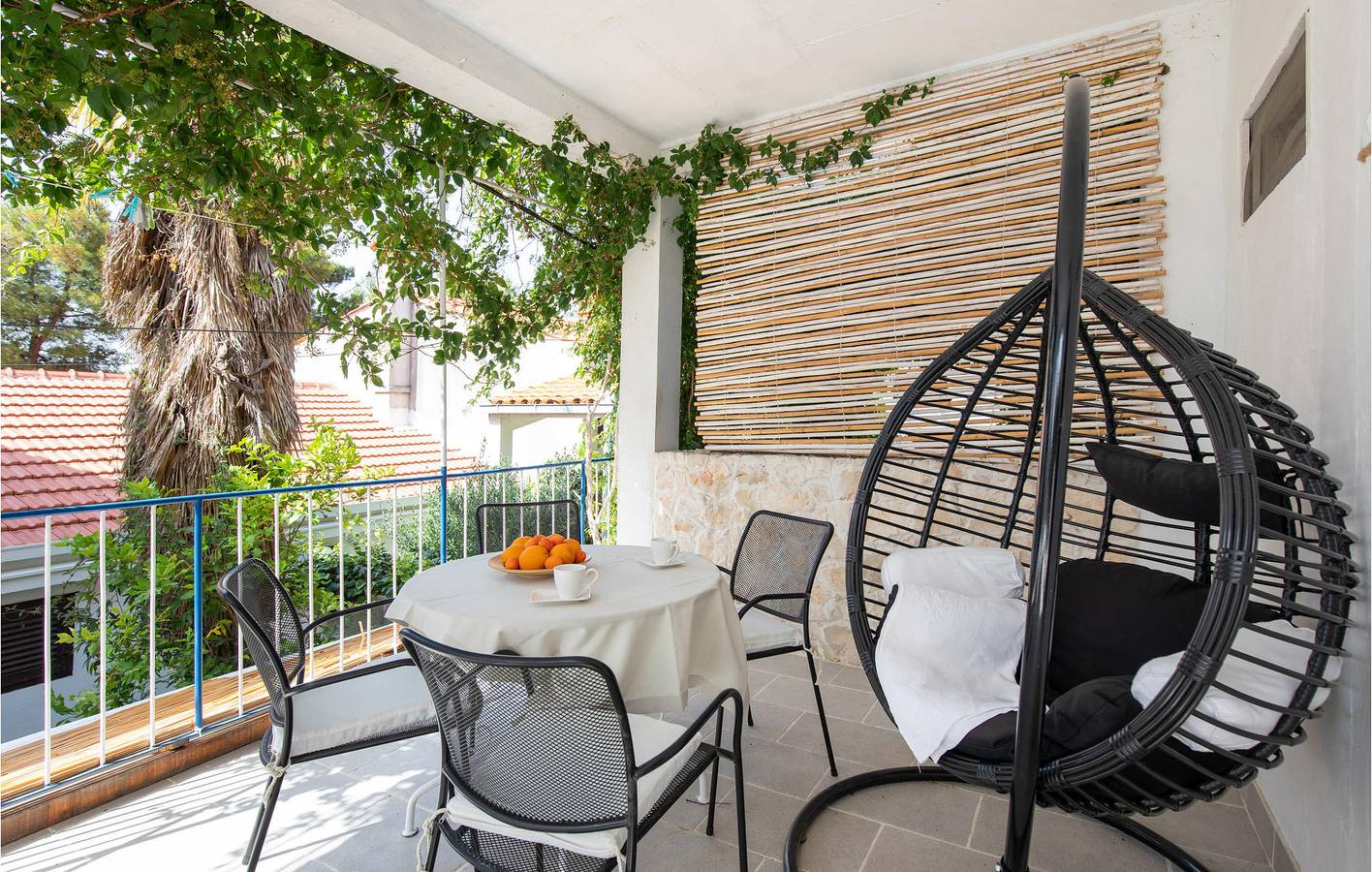 Entire holiday apartment, Holiday apartment for 4 people with terrace in Klek, Dubrovnik-Neretva