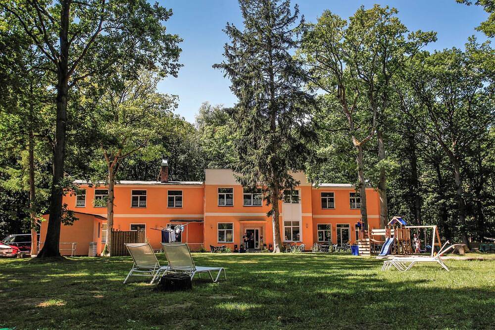 Ganze Wohnung, Ferienwohnung für 7 Personen Bernstein 2 - Ferienpark Bernstein in Kreptitz, Dranske