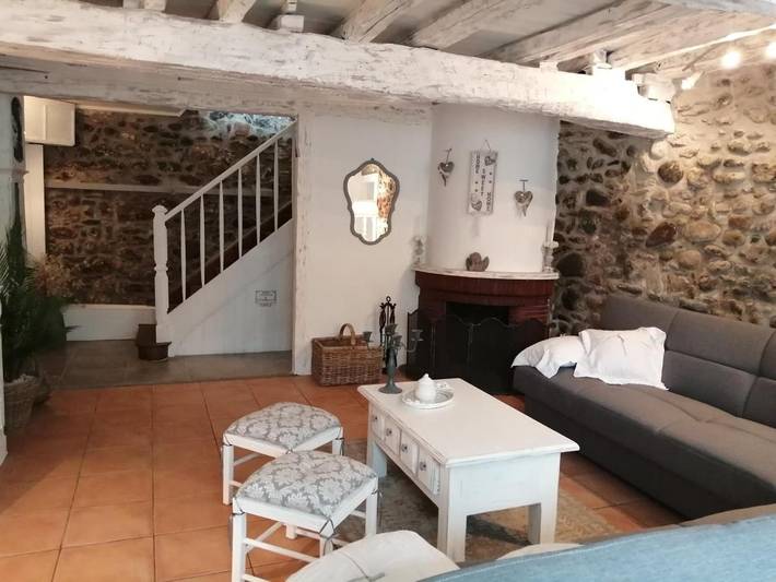 Location de vacances pour 6 personnes, avec Balcon et Terrasse ainsi que Jardin et Piscine dans Izaourt - 2