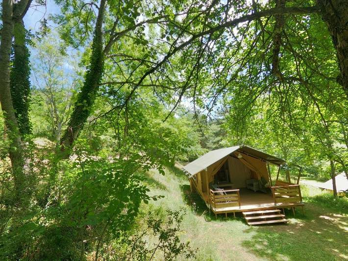 Location de vacances pour 6 personnes, avec piscine ainsi que jardin et terrasse, animaux acceptés à Lafarre - 4