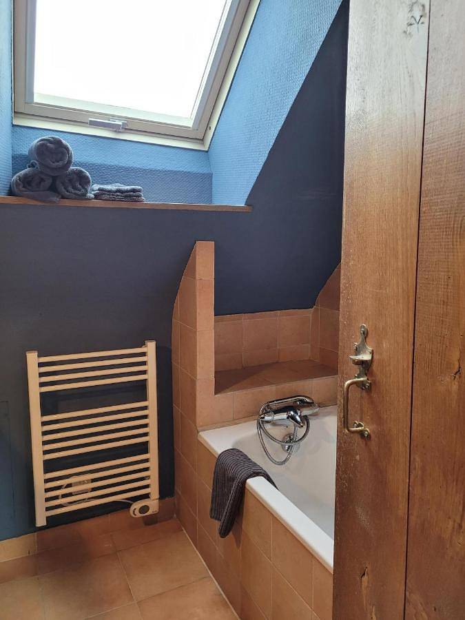 Location de vacances pour 4 personnes, avec jardin et piscine à Saint-Denis-de-Villenette - 3