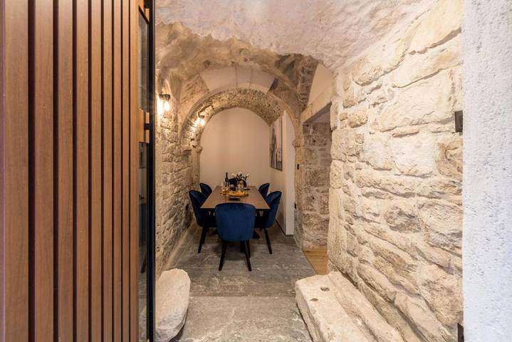 Villa für 6 Personen, mit Ausblick und Terrasse in Split