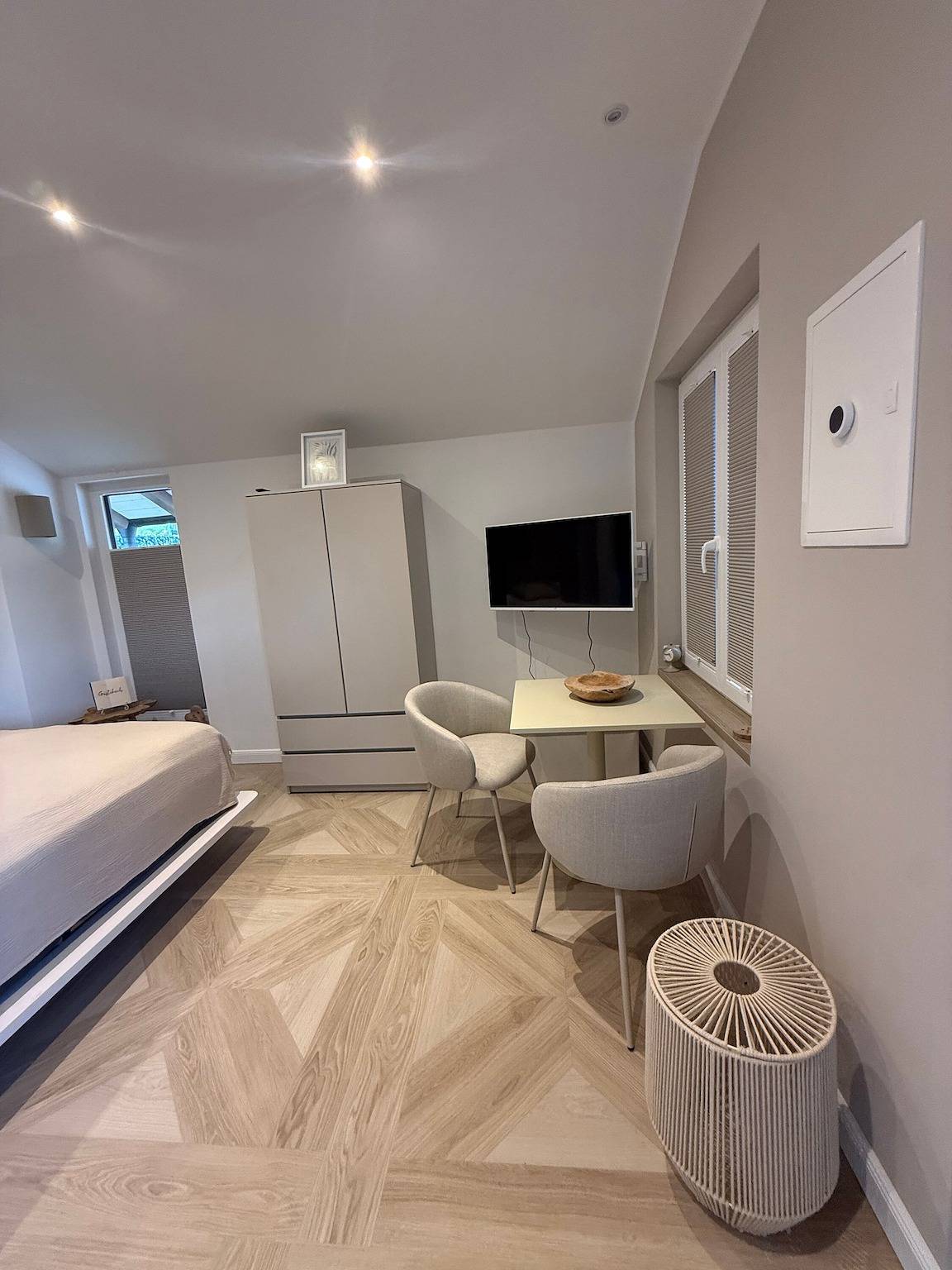 Modernes,Privates Business-Chalet nahe Schweiz!mit Terrasse & Parkplatz vor der Tür! in Bad Säckingen, Südschwarzwald