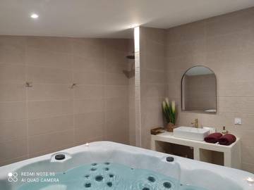 Gîte pour 4 personnes, avec jardin ainsi que piscine et jacuzzi à Saint-Maixent-sur-Vie