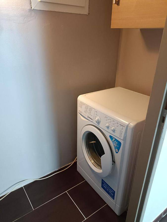 Location de vacances pour 4 personnes, avec vue et terrasse à Sénas - 4