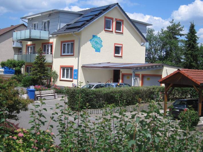 Gîte pour 5 personnes, avec Balcon/Terrasse ainsi que Terrasse et Jardin à Constance