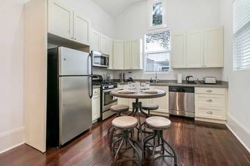 Vacation Apartment for 4 Guests in New Orleans, Louisiana, Picture 3