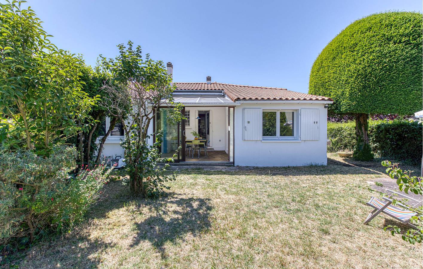 Acogedor apartamento con jardín, WiFi y aparcamiento cerca de Plage du Bureau in Vaux-sur-Mer, Côte de Beauté