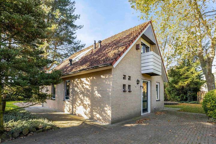 Ferienhaus für 4 Personen, mit Pool und Garten - 1