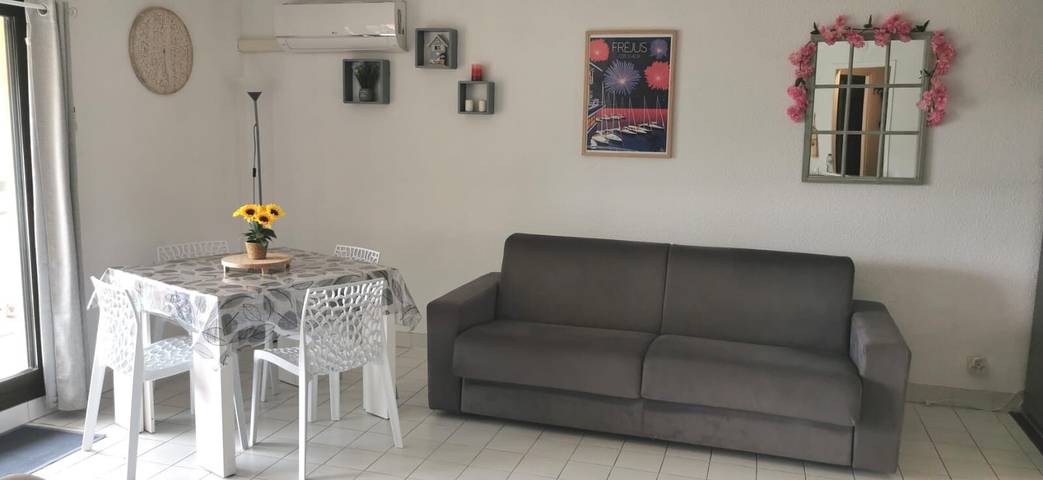Gîte pour 4 personnes, avec balcon dans Plage du Capitole - 3