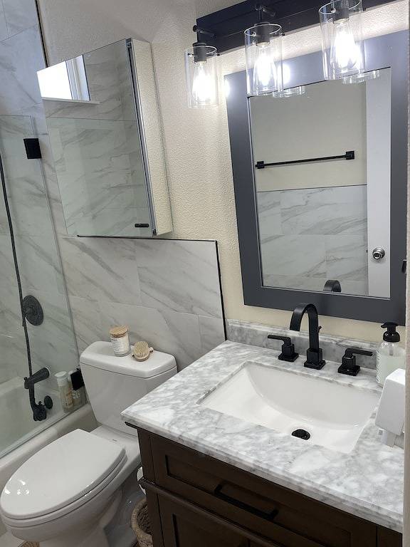 Bungalow for 4 people, with balcony in California