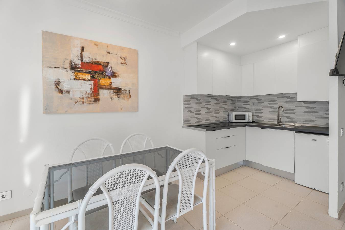 Ganze Wohnung, Ferienwohnung 'Michelangelo Resort 126' mit Gemeinschaftspool, Gemeinschaftsgarten und Klimaanlage in Las Adelfas, San Miguel de Abona