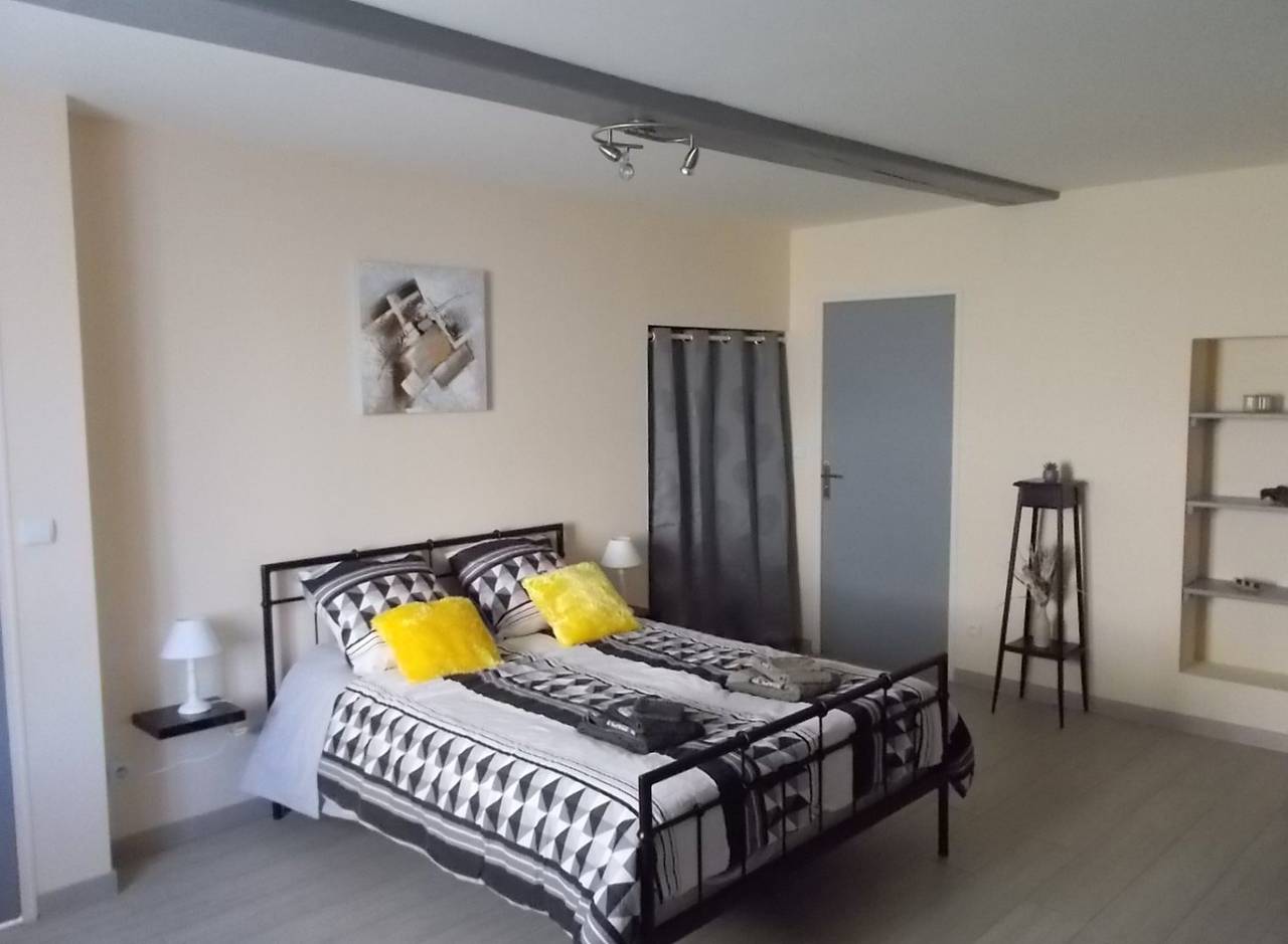 Chambres d'hôtes l'Epinette - Torchefelon - Chambre Le Vercors in Torchefelon, Région de La Tour-du-Pin