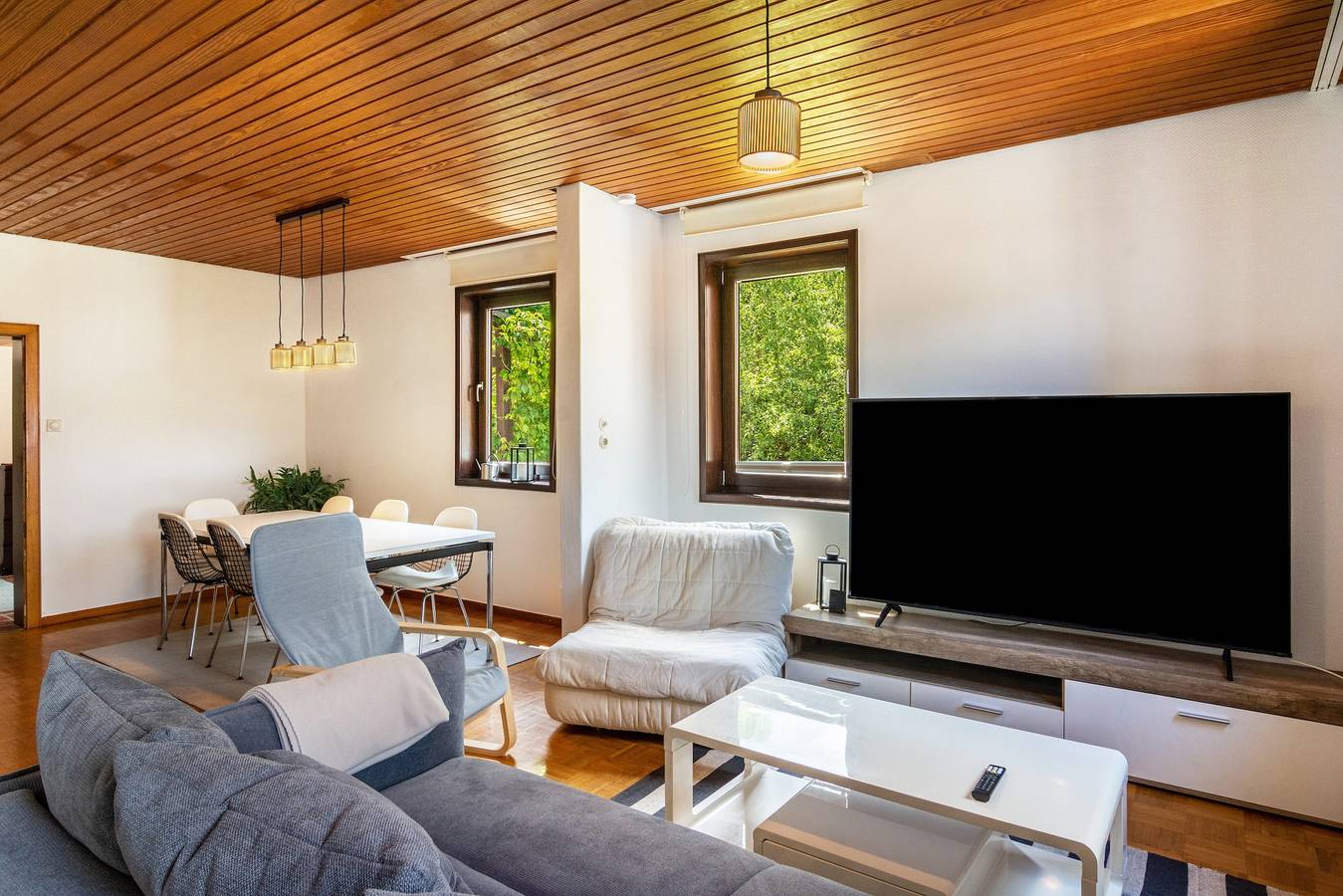Ferienhaus 'Am Ritzberg' mit privater Terrasse, Gemeinschaftsgarten und Sauna in Beverungen, Kreis Höxter