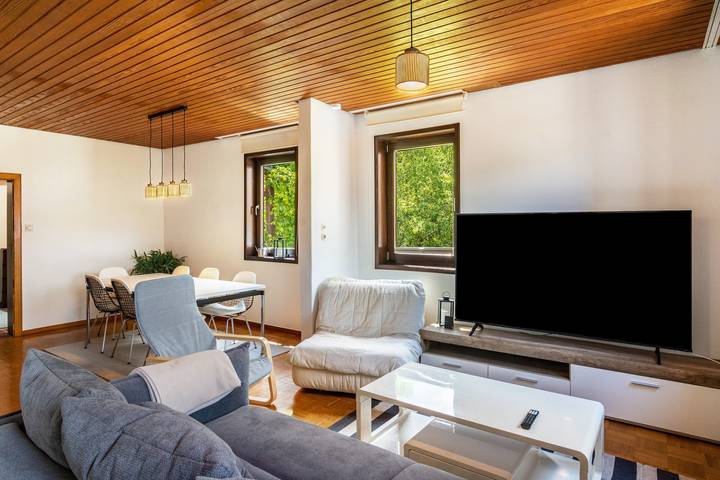 Ferienhaus 'Am Ritzberg' mit privater Terrasse, Gemeinschaftsgarten und Sauna in Beverungen, Kreis Höxter