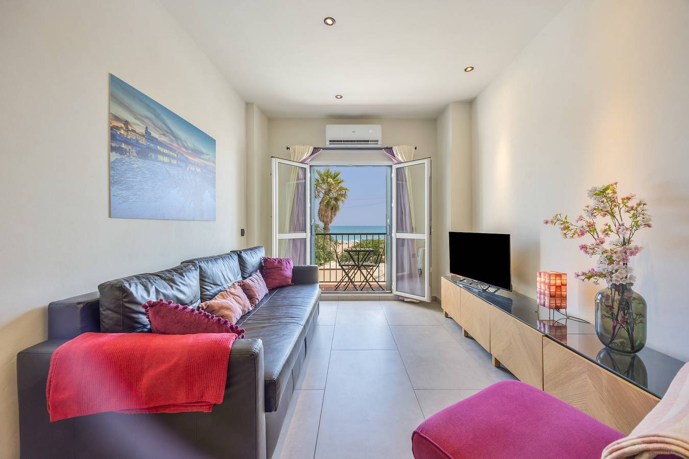 Apartamento entero, Apartamento 'Acuario' con vistas al mar, Wi-Fi y aire acondicionado in Playa Barbate, Barbate