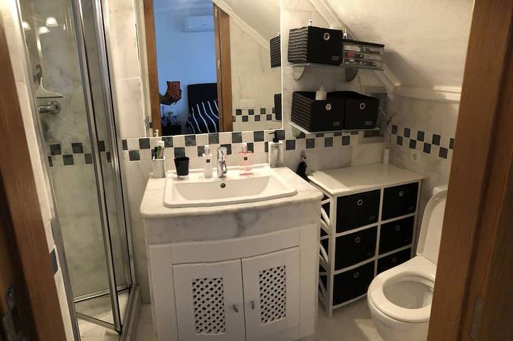 Apartamento entero, App, 2 habitaciones, 2 baños. cocina, 2 terrazas, prom. Piscina + Parking in Algorfa, Costa Blanca