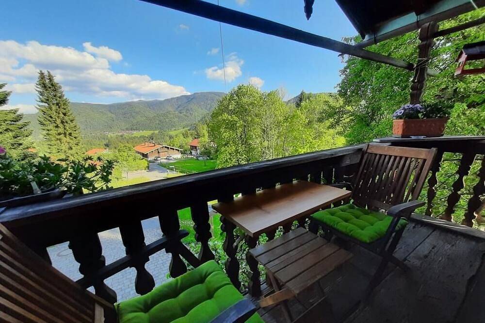 Ganze Wohnung, Zwei-Raum-Wohnung Bergblick 35qm, Dusche/Wc, Extra-Schlafzimmer, Küche in Reit im Winkl, Bayerische Alpen
