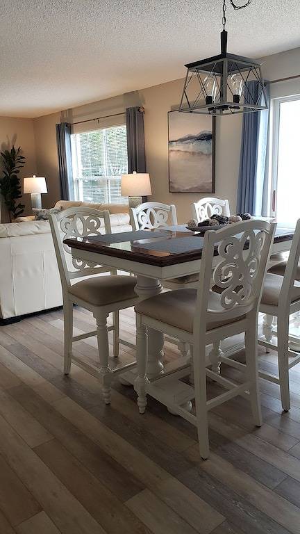 Walk to Lake Sumter Landing! Golf cart included! in The Villages, Sumter County