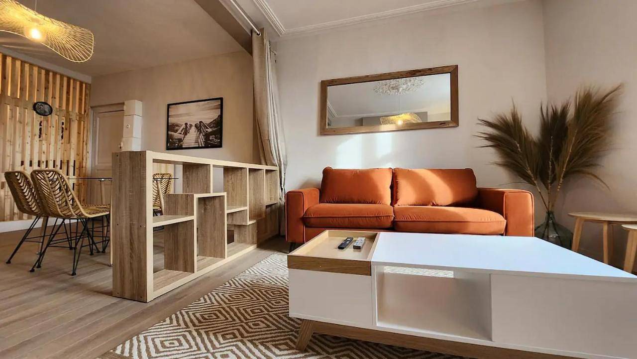 Appartement entier, Les Appartements de Louis Spacieux-centre ville-mairie in Limoges, Région de Limoges