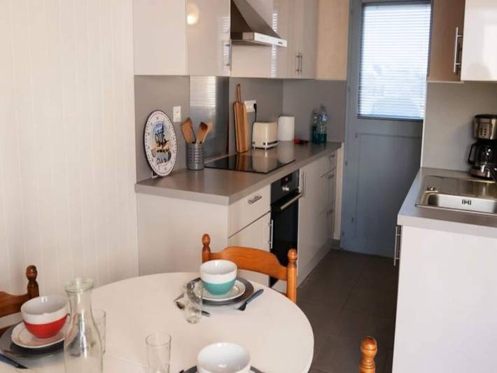 Gîte pour 4 personnes, avec jardin dans Plage Kerminihy - 3