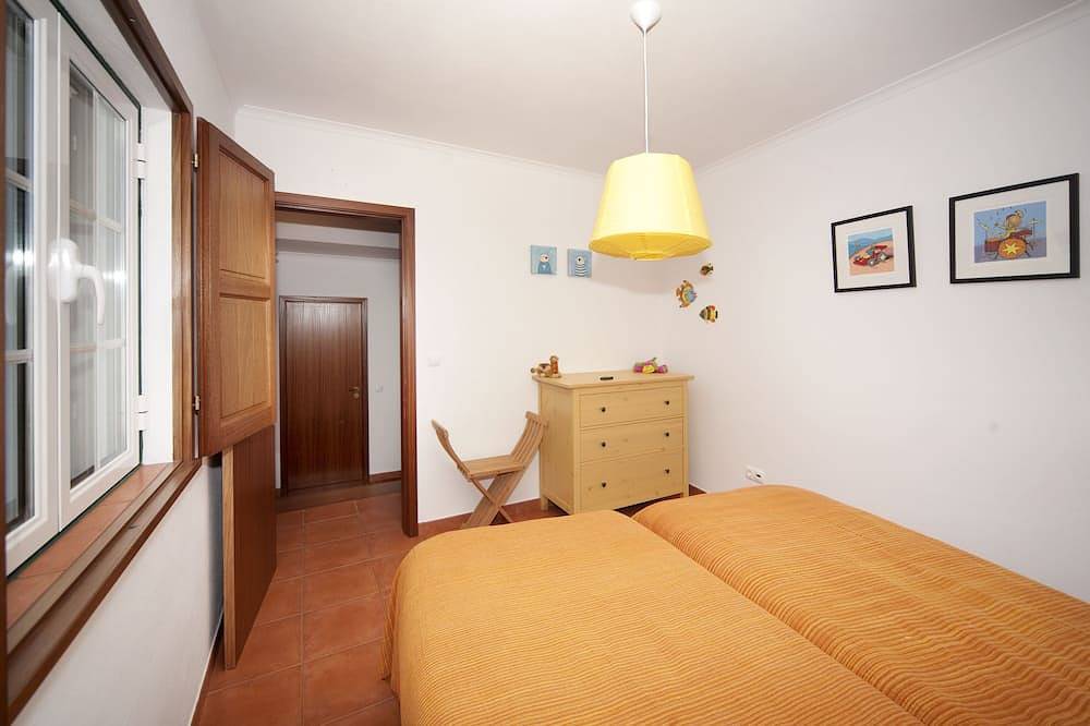 Ferienhaus in Zambujeira do Mar am Meer, 300 Meter vom Strand entfernt in Zambujeira do Mar, Costa Alentejana