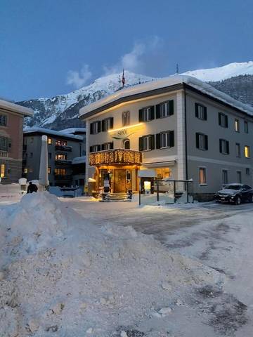 Hôtel pour 4 personnes, avec jardin et sauna, animaux acceptés à Zernez