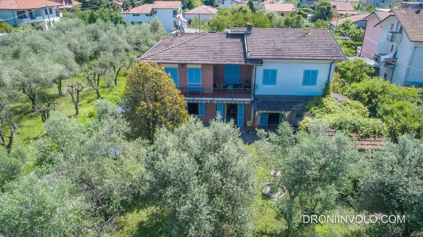 Villa per 9 persone, con panorama e piscina nonché giardino, con animali domestici - 1