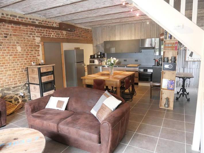 Location de vacances pour 6 personnes, avec Terrasse ainsi que Jardin et Vue à Flines-lès-Mortagne