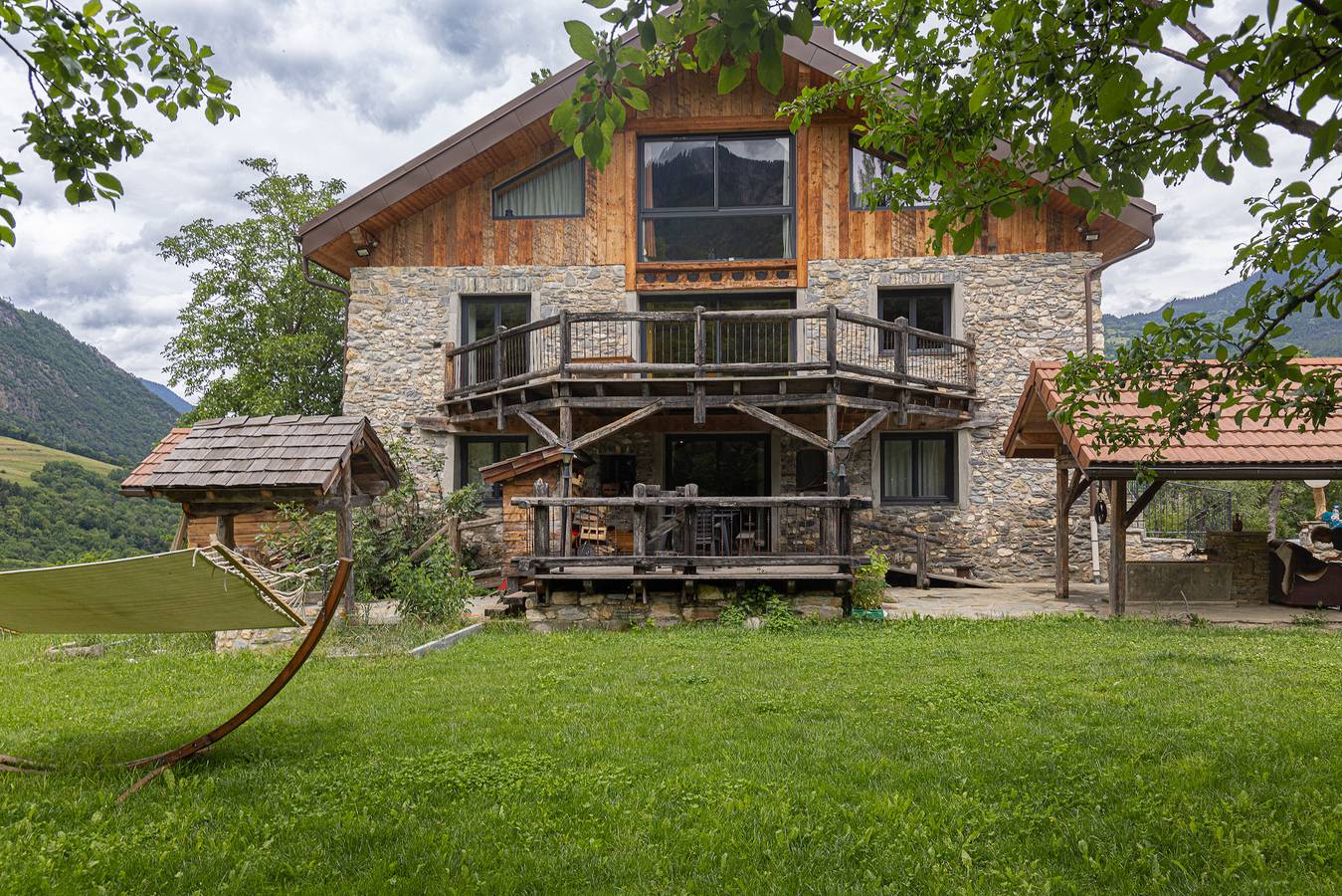 Chalet La Sentinelle – Alpen-Eleganz, Komfort und Natur im Herzen der Tarentaise in Aigueblanche, Savoie