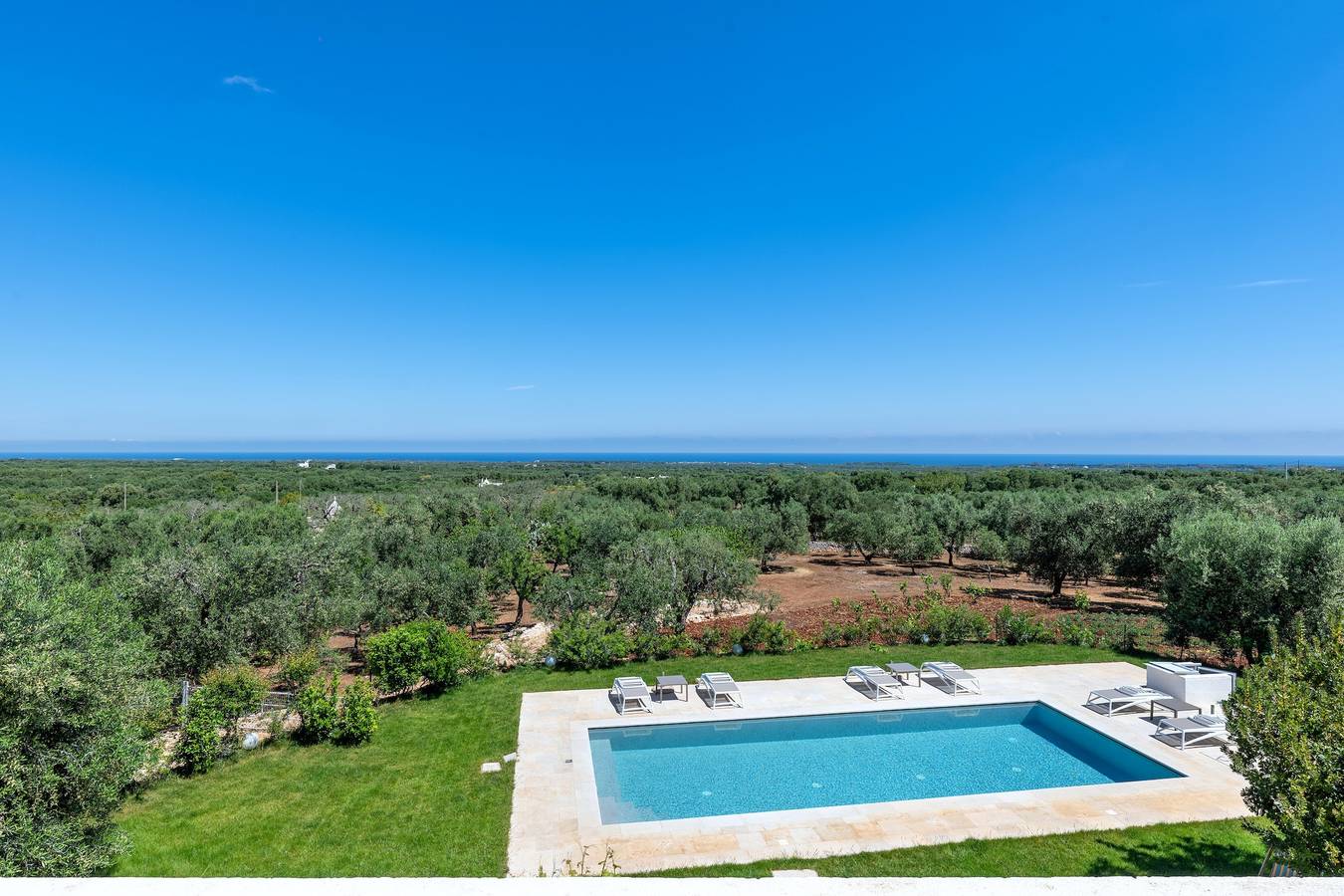 Villa 'La Corte Di Ninetta' con vista mare, Wi-Fi e aria condizionata in Ostuni, Salento