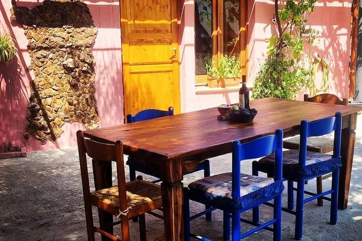 Rustico per 7 persone, con giardino e terrazza, con animali domestici in Sud della Sardegna