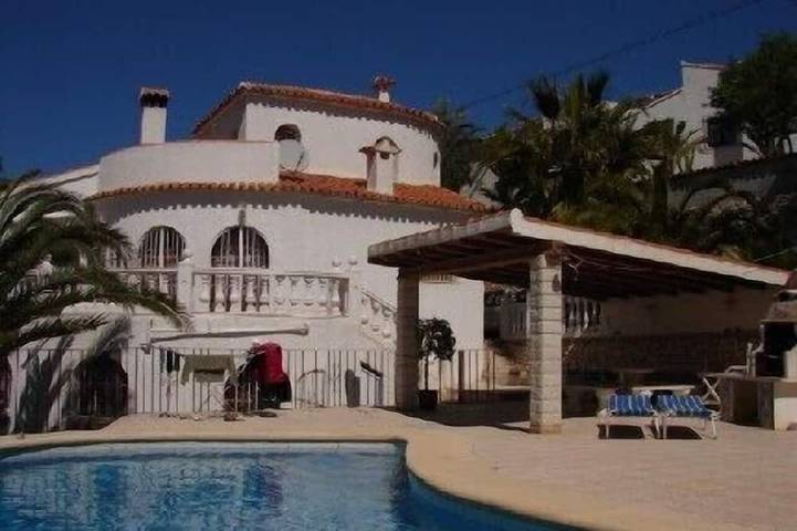 Holiday home for 10 people, with garden and balcony - 1