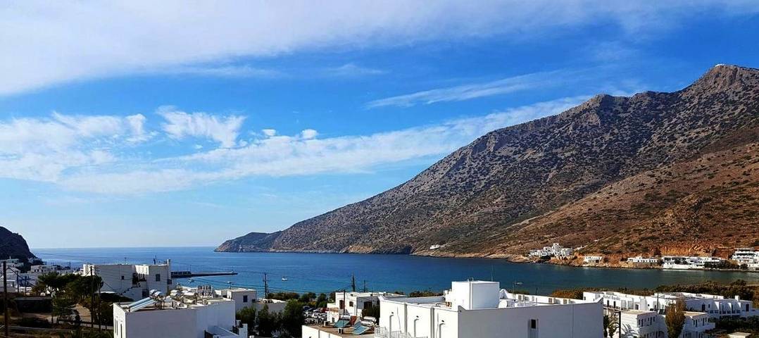 Hôtel pour 2 personnes, avec vue et terrasse dans Kamarès - 2