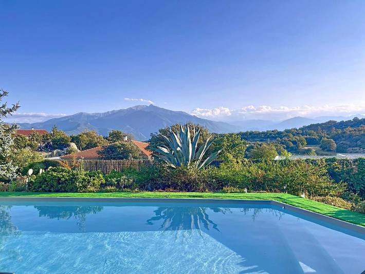 Cottage pour 9 personnes, avec jardin ainsi que piscine et vue dans Arboussols