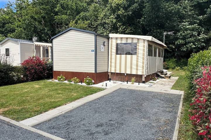 Camping pour 6 personnes à Litteau