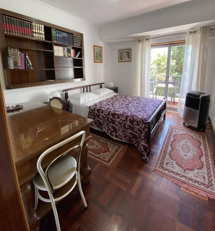 Apartamento de férias para 2 pessoas, com jardim e vista para o lago e ainda vista em Carcavelos