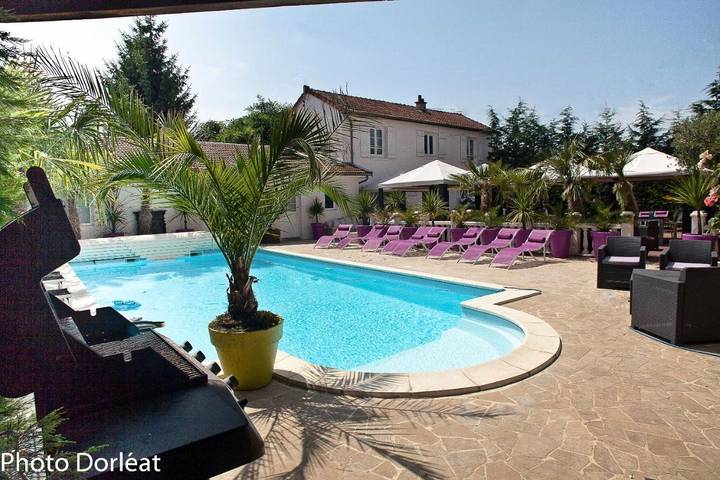 Location de vacances pour 3 personnes, avec terrasse et sauna ainsi que jacuzzi et piscine à Vitry-le-François - 2