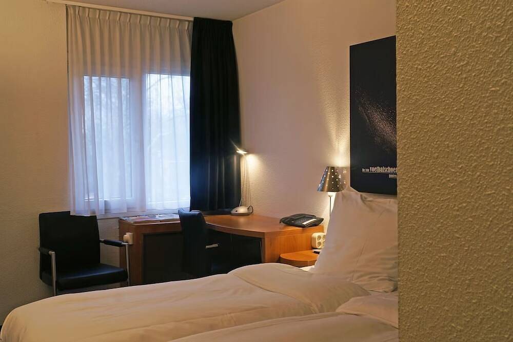 A Place You'll Surely Enjoy! Indoor Pool, Near Henriette Polak Museum! in Zutphen, IJssel