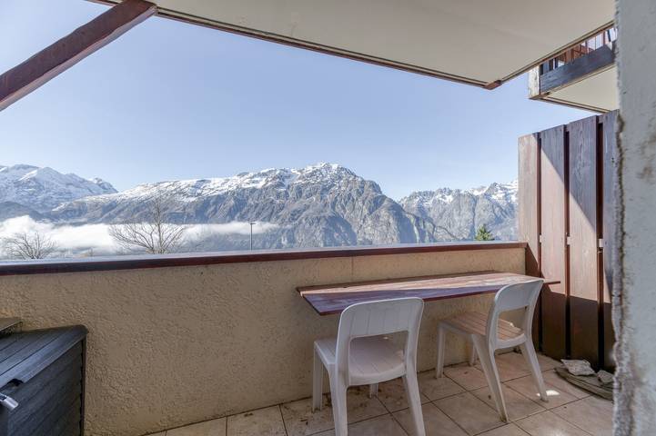 Appartement entier, Appartement 'Granges 8 - Bel Appt 4p Au Pied Des' avec vue sur montagne et balcon in Villard-Reculas, Parc national des Écrins