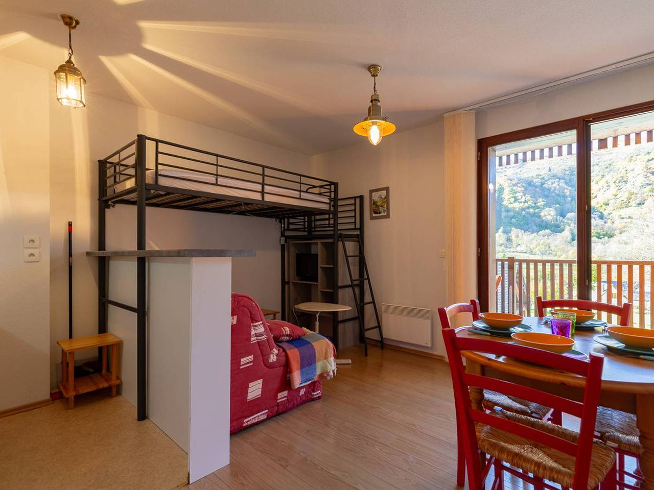 Appartement entier, Appartement charmant pour 5 à Loudenvielle, proche télécabine in Loudenvielle, Pyrénées