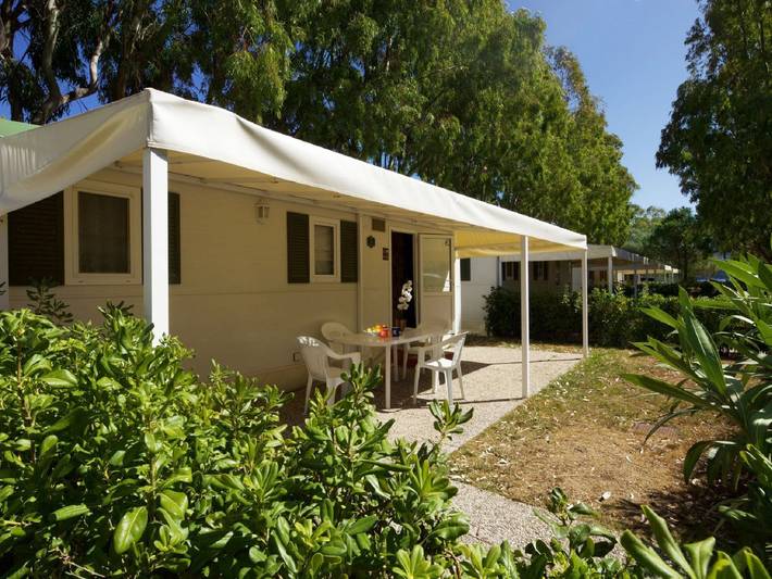 Casa vacanza per 4 persone, con terrazza e giardino nonché sauna in Arzachena