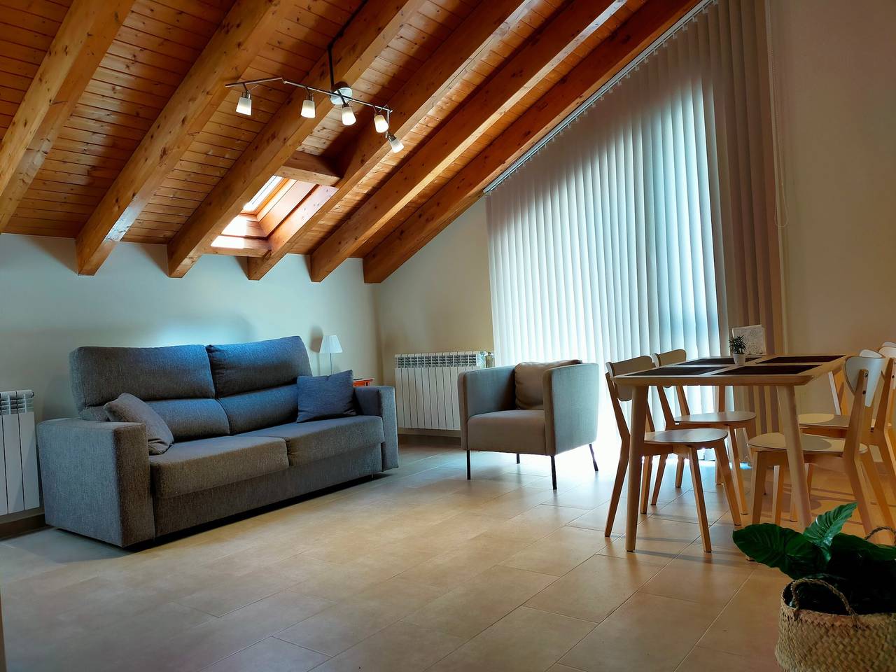 Estudio entero, Apartamento Turistico 'La Estación' in Covadonga, Cangas de Onís