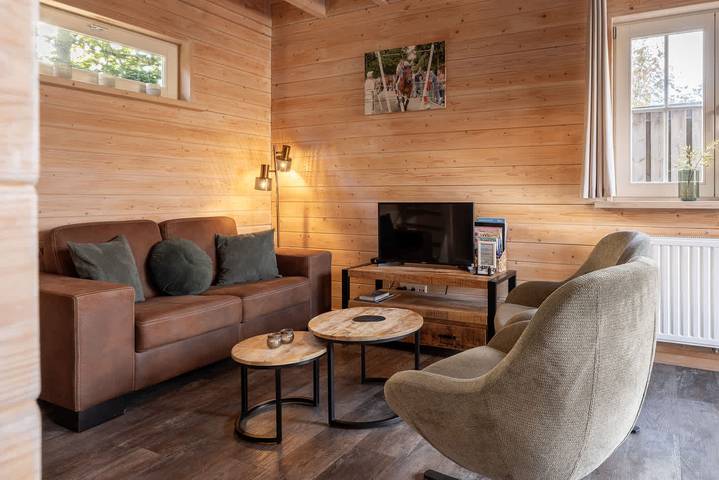 Ferienhaus für 4 Personen, mit Garten und Sauna in Oostkapelle