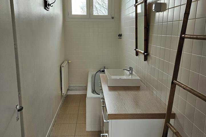 Ganze Wohnung, Neue Anzeige in Guéret, Guéret und Umgebung
