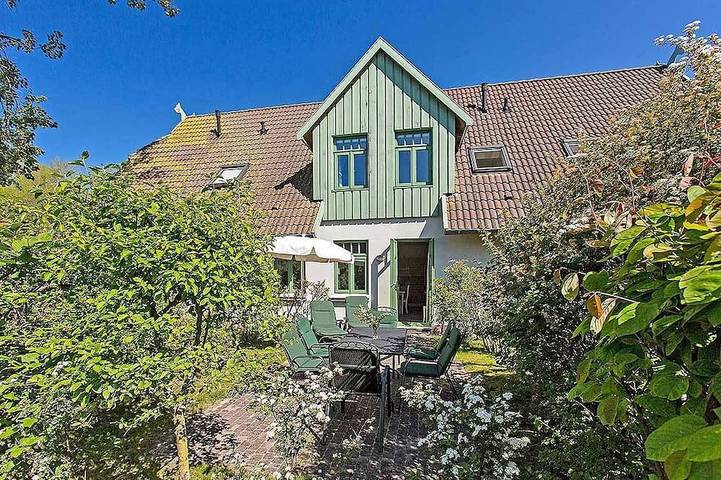 Ferienhaus für 5 Personen, mit Garten und Terrasse, mit Haustier in Wustrow