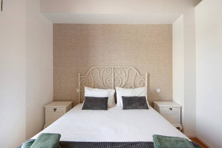 Holiday Home 'Lidador House' with Private Terrace, Private Garden and Wi-Fi in Vila do Conde, Porto District