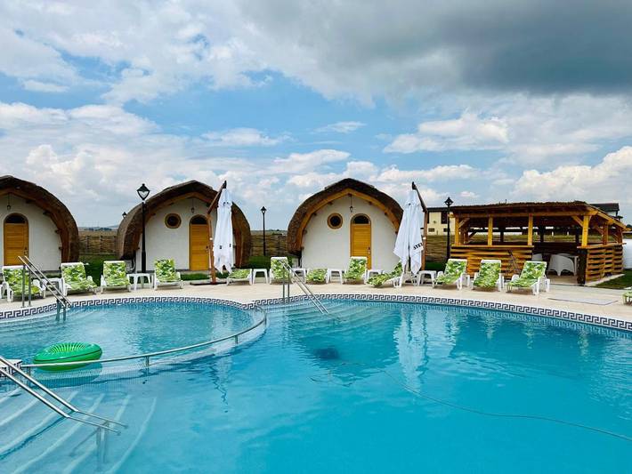 Bungalow für 2 Personen, mit Kinderpool und Pool sowie Garten, kinderfreundlich in Rumänien - 2