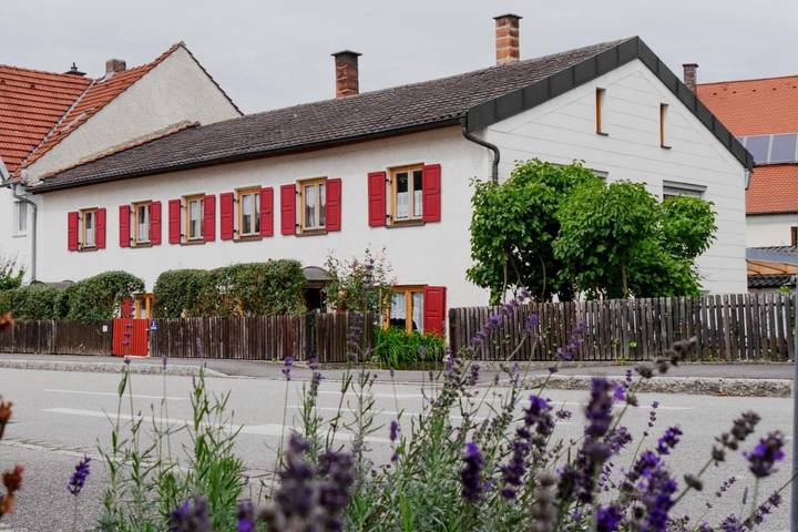 Ferienwohnung für 4 Personen, mit Balkon und Garten in Neuötting