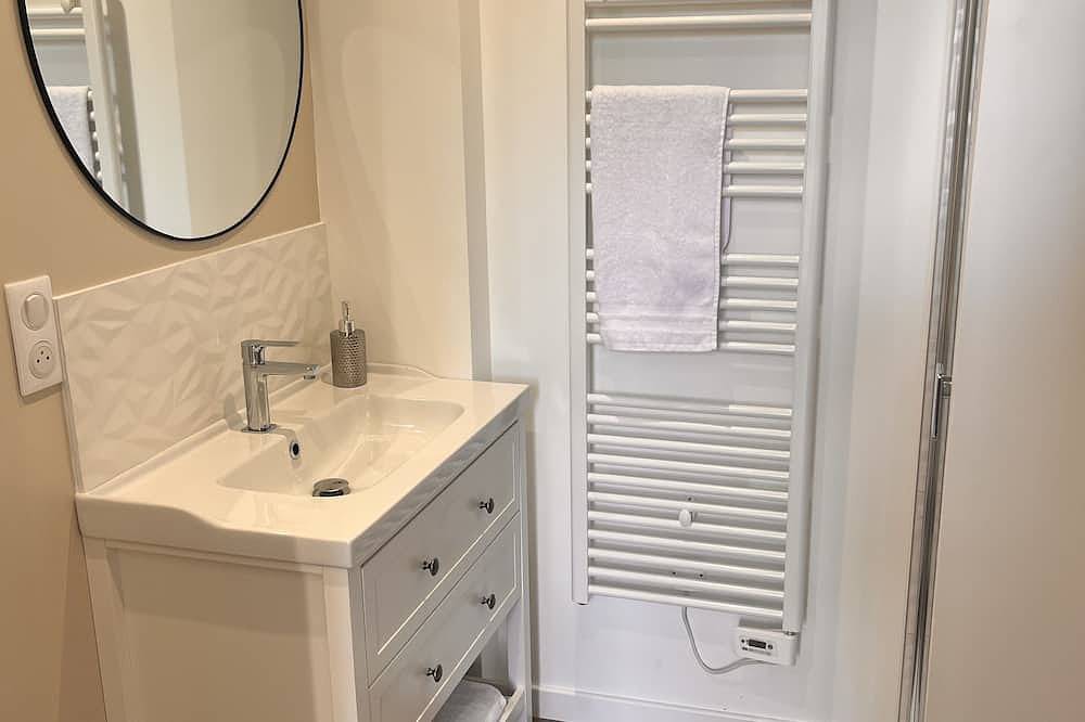 Entire apartment, Appartement Élégant in Angoulême, Charente